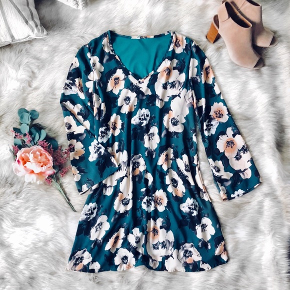 Pinkblush Dresses & Skirts - 🌿 PinkBlush Floral Chiffon Dress 🌿